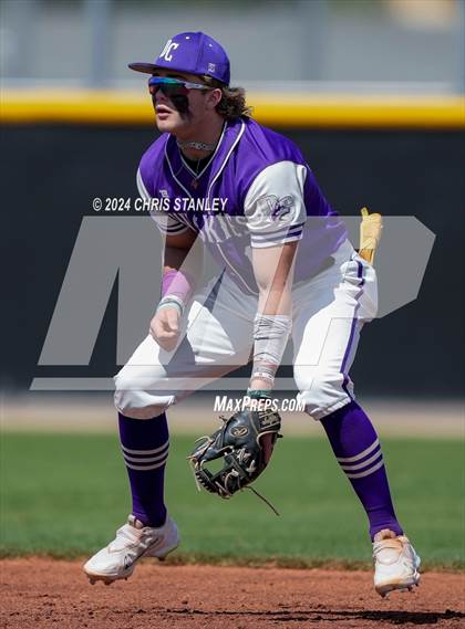 Thumbnail 2 in Douglas County vs. West Point (Bob Everett Classic) photogallery.