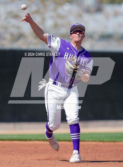 Thumbnail 2 in Douglas County vs. West Point (Bob Everett Classic) photogallery.