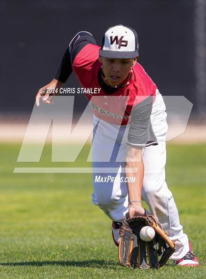Thumbnail 3 in Douglas County vs. West Point (Bob Everett Classic) photogallery.