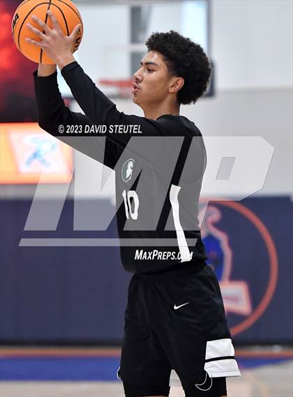 Thumbnail 1 in Rodriguez vs. Woodcreek (Fortune Showcase) photogallery.