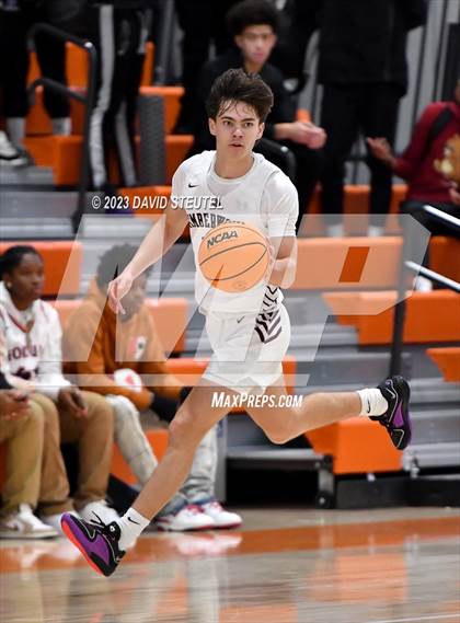 Thumbnail 2 in Rodriguez vs. Woodcreek (Fortune Showcase) photogallery.