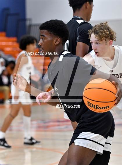 Thumbnail 3 in Rodriguez vs. Woodcreek (Fortune Showcase) photogallery.