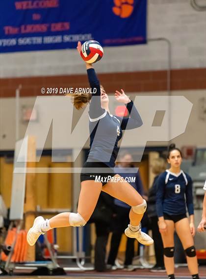 Thumbnail 3 in Boston Latin vs. Needham (MIAA Division 1 State Semi-final) photogallery.