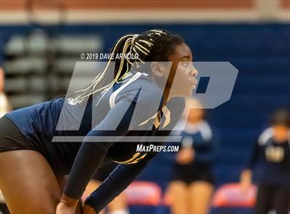 Thumbnail 1 in Boston Latin vs. Needham (MIAA Division 1 State Semi-final) photogallery.