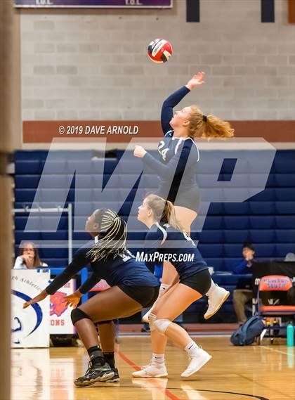 Thumbnail 1 in Boston Latin vs. Needham (MIAA Division 1 State Semi-final) photogallery.