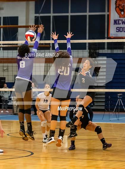 Thumbnail 2 in Boston Latin vs. Needham (MIAA Division 1 State Semi-final) photogallery.