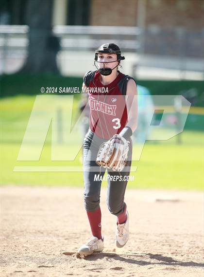 Thumbnail 3 in Downey @ Chaminade (CIFSS D1V Round 2 Playoffs) photogallery.