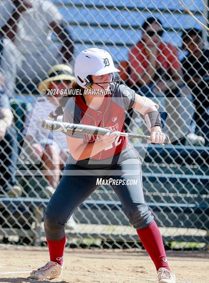Thumbnail 1 in Downey @ Chaminade (CIFSS D1V Round 2 Playoffs) photogallery.
