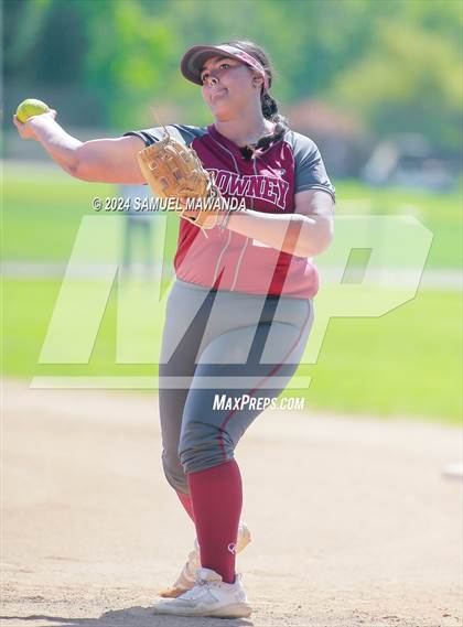 Thumbnail 3 in Downey @ Chaminade (CIFSS D1V Round 2 Playoffs) photogallery.