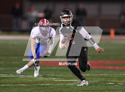 Thumbnail 2 in Girard vs. Licking Valley (OHSAA D4 Regional Final) photogallery.