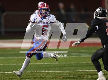 Thumbnail 3 in Girard vs. Licking Valley (OHSAA D4 Regional Final) photogallery.