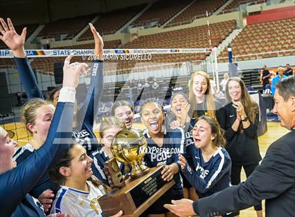 Thumbnail 3 in Phoenix Country Day vs Chandler Prep (AIA 2A Final - Awards) photogallery.