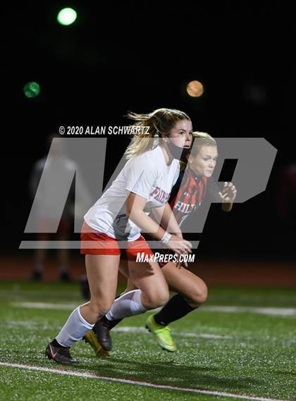 Thumbnail 1 in Fairport vs. Hilton (NYSPHSAA Class AA Final) photogallery.