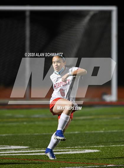 Thumbnail 1 in Fairport vs. Hilton (NYSPHSAA Class AA Final) photogallery.