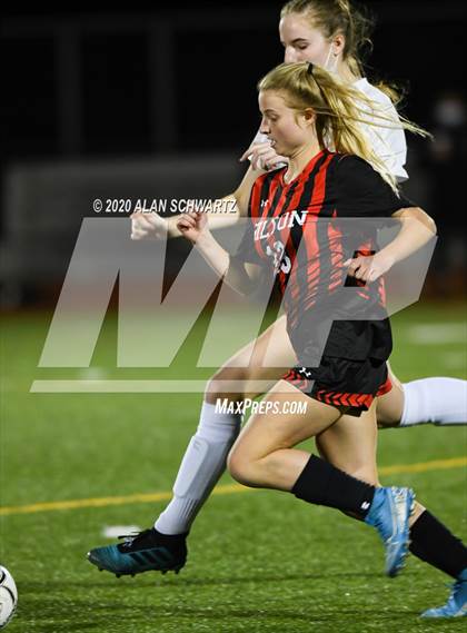 Thumbnail 1 in Fairport vs. Hilton (NYSPHSAA Class AA Final) photogallery.