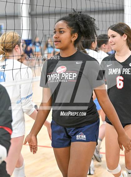 Thumbnail 2 in Tampa Prep vs. Mica Mountain (Nike TOC Southwest) photogallery.