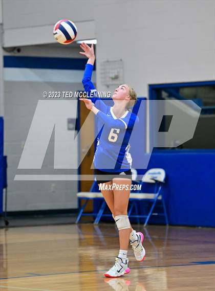 Thumbnail 1 in Perryville @ Jessieville photogallery.