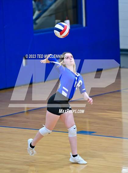 Thumbnail 1 in Perryville @ Jessieville photogallery.