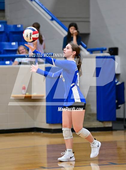 Thumbnail 1 in Perryville @ Jessieville photogallery.