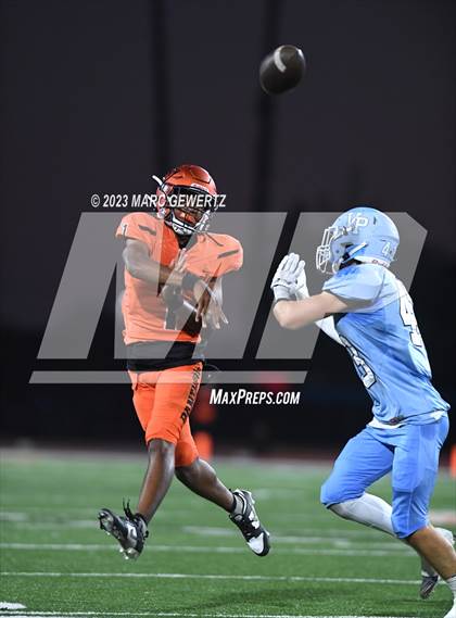 Thumbnail 2 in Orange @ Villa Park photogallery.