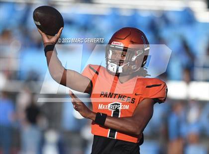 Thumbnail 2 in Orange @ Villa Park photogallery.