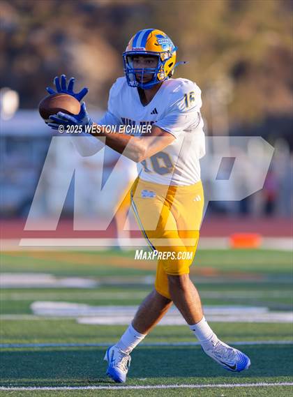 Thumbnail 1 in Mira Mesa @ Valhalla photogallery.