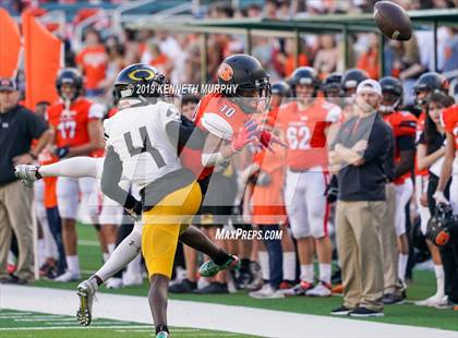 Thumbnail 3 in Klein Oak vs Rockwall (UIL 6A Regional Playoff) photogallery.