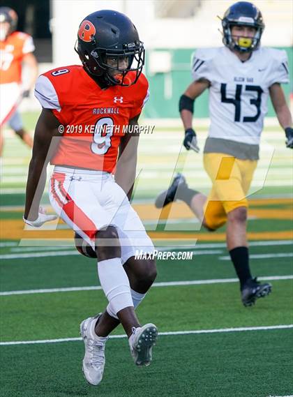 Thumbnail 3 in Klein Oak vs Rockwall (UIL 6A Regional Playoff) photogallery.