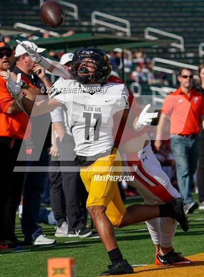 Thumbnail 3 in Klein Oak vs Rockwall (UIL 6A Regional Playoff) photogallery.