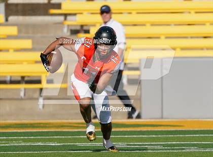 Thumbnail 2 in Klein Oak vs Rockwall (UIL 6A Regional Playoff) photogallery.
