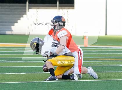 Thumbnail 3 in Klein Oak vs Rockwall (UIL 6A Regional Playoff) photogallery.