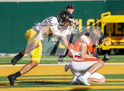 Thumbnail 3 in Klein Oak vs Rockwall (UIL 6A Regional Playoff) photogallery.