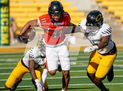 Thumbnail 3 in Klein Oak vs Rockwall (UIL 6A Regional Playoff) photogallery.