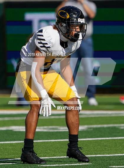 Thumbnail 1 in Klein Oak vs Rockwall (UIL 6A Regional Playoff) photogallery.