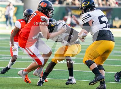Thumbnail 3 in Klein Oak vs Rockwall (UIL 6A Regional Playoff) photogallery.