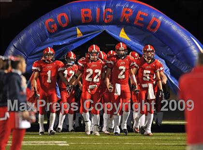 Thumbnail 2 in Pewitt vs. Aubrey (Texas 2A Division II Region II Area Playoffs) photogallery.