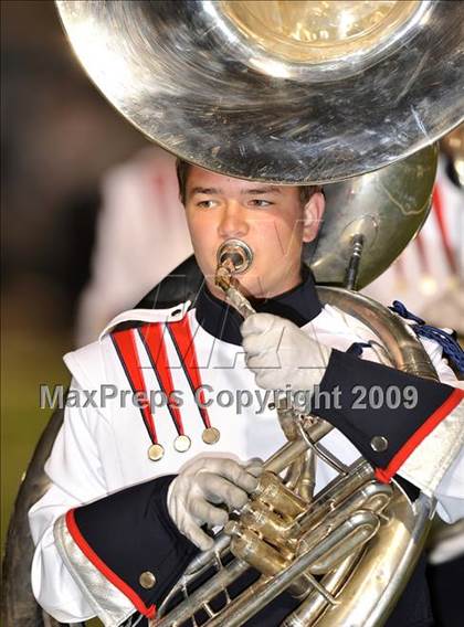 Thumbnail 1 in Pewitt vs. Aubrey (Texas 2A Division II Region II Area Playoffs) photogallery.