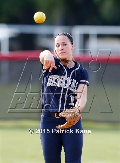 Thumbnail 1 in Washington-Lee @ McLean (VHSL 6A Conf 6 Quarterfinal) photogallery.