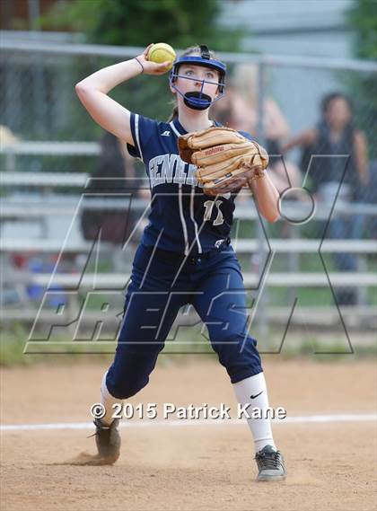 Thumbnail 3 in Washington-Lee @ McLean (VHSL 6A Conf 6 Quarterfinal) photogallery.