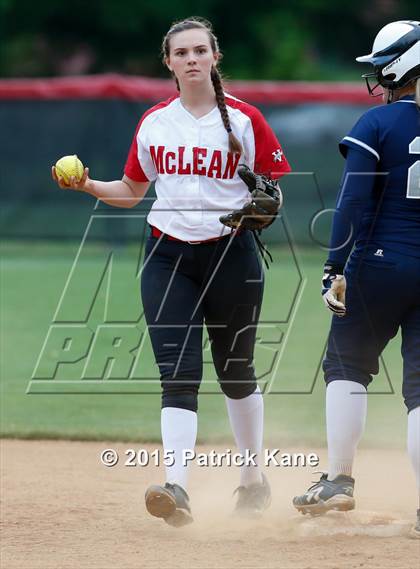 Thumbnail 3 in Washington-Lee @ McLean (VHSL 6A Conf 6 Quarterfinal) photogallery.