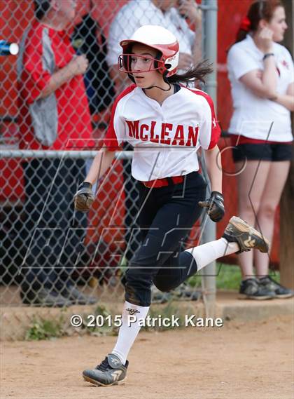 Thumbnail 1 in Washington-Lee @ McLean (VHSL 6A Conf 6 Quarterfinal) photogallery.