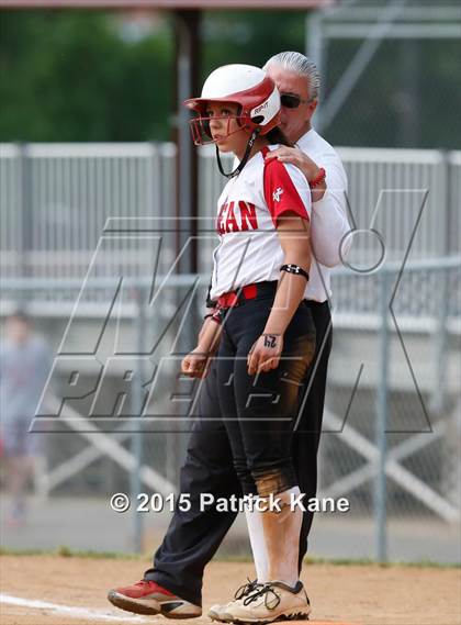 Thumbnail 3 in Washington-Lee @ McLean (VHSL 6A Conf 6 Quarterfinal) photogallery.