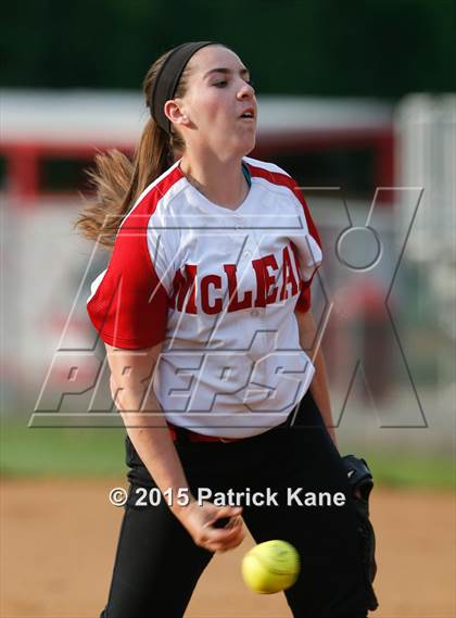 Thumbnail 2 in Washington-Lee @ McLean (VHSL 6A Conf 6 Quarterfinal) photogallery.