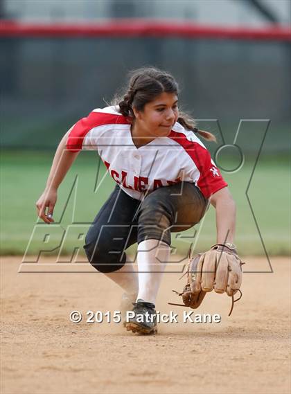 Thumbnail 2 in Washington-Lee @ McLean (VHSL 6A Conf 6 Quarterfinal) photogallery.