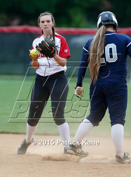 Thumbnail 2 in Washington-Lee @ McLean (VHSL 6A Conf 6 Quarterfinal) photogallery.