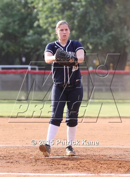 Thumbnail 3 in Washington-Lee @ McLean (VHSL 6A Conf 6 Quarterfinal) photogallery.