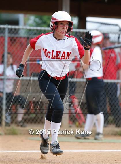 Thumbnail 3 in Washington-Lee @ McLean (VHSL 6A Conf 6 Quarterfinal) photogallery.