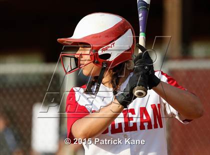 Thumbnail 3 in Washington-Lee @ McLean (VHSL 6A Conf 6 Quarterfinal) photogallery.