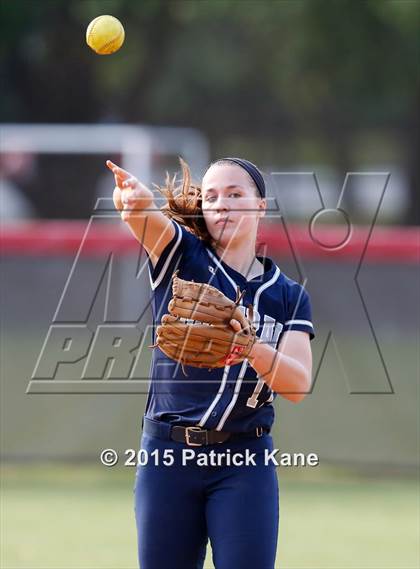 Thumbnail 3 in Washington-Lee @ McLean (VHSL 6A Conf 6 Quarterfinal) photogallery.