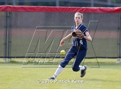 Thumbnail 1 in Washington-Lee @ McLean (VHSL 6A Conf 6 Quarterfinal) photogallery.